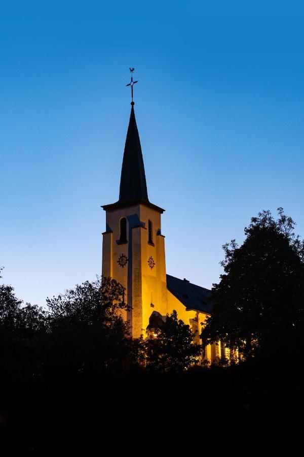 Hotel Huberty Kautenbach Eksteriør bilde