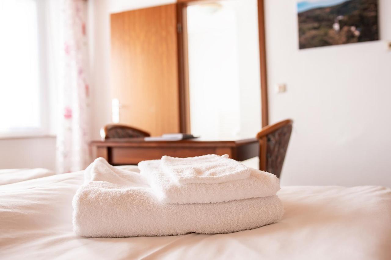 Hotel Huberty Kautenbach Eksteriør bilde